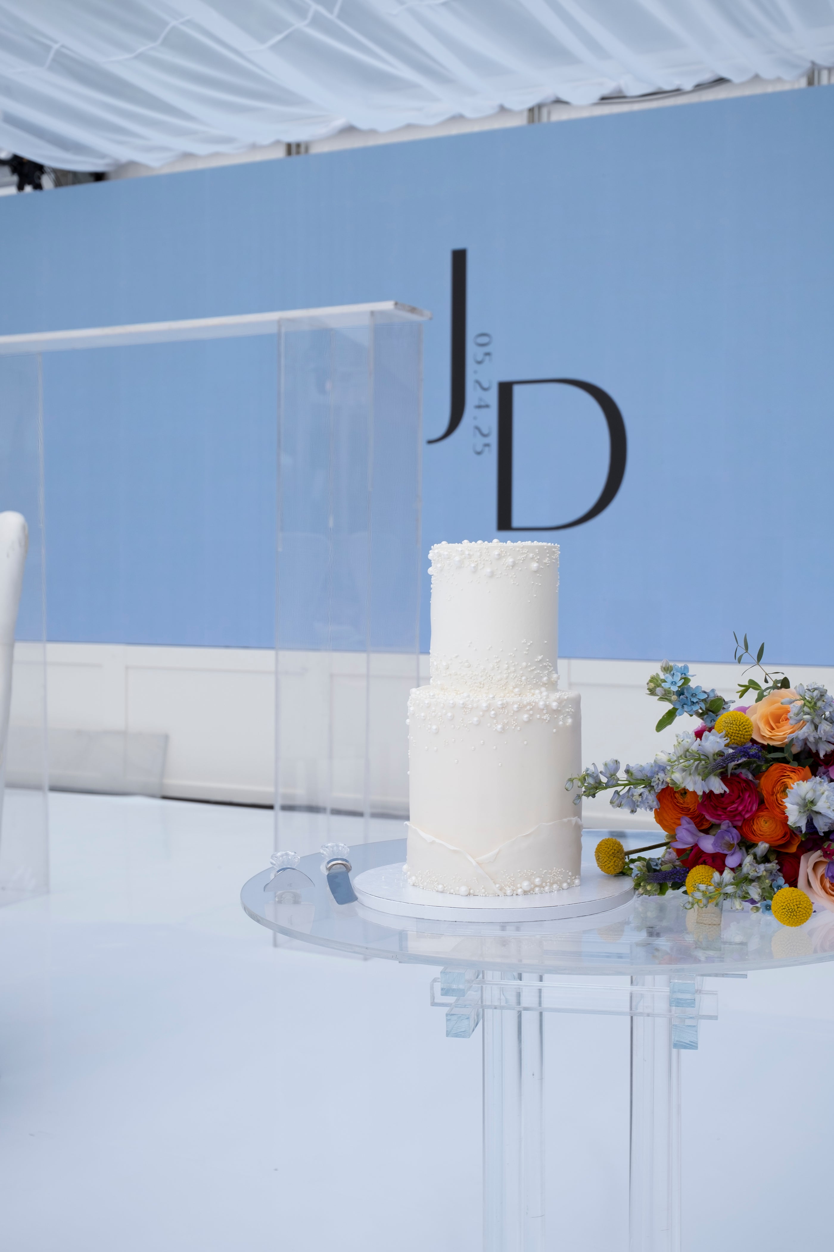 Gallery– LAYER’D Luxury Cakes